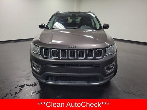 Used 2018 Jeep Compass Limited AWD/4WD image 2