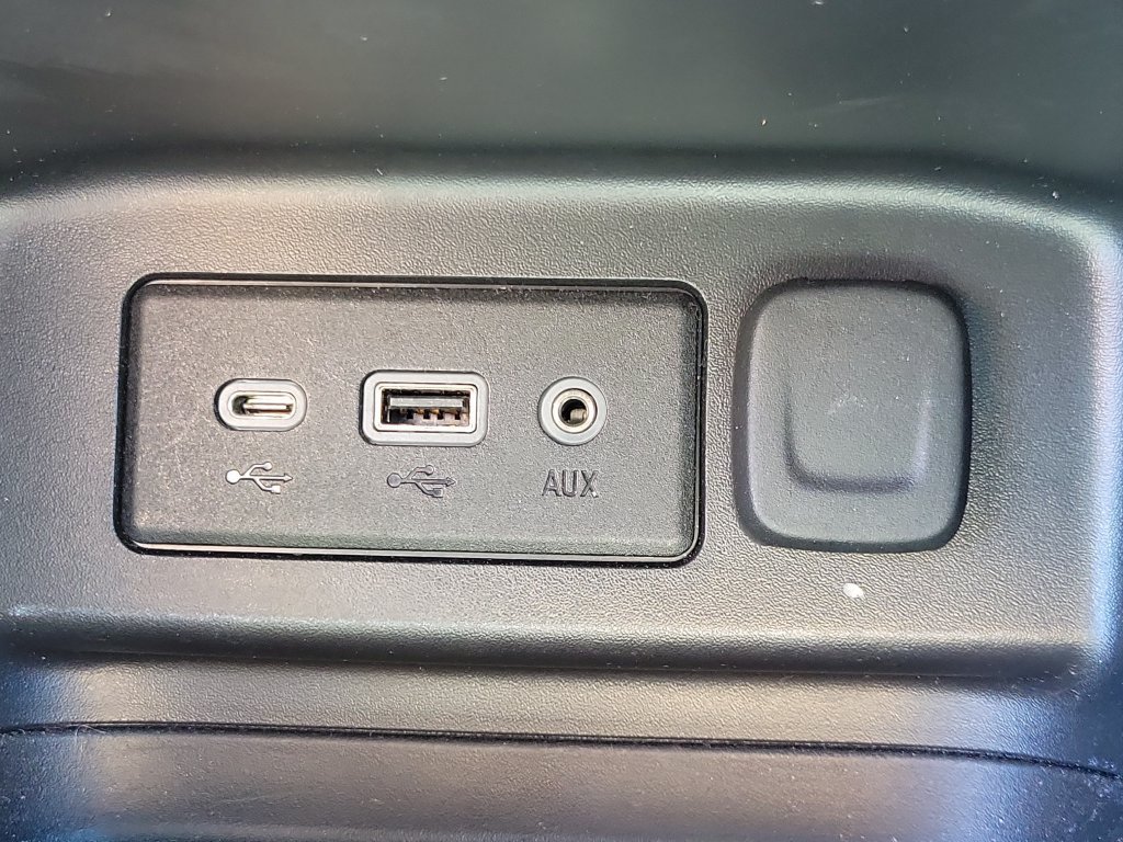 Used 2020 Chevrolet Equinox LT FWD image 29