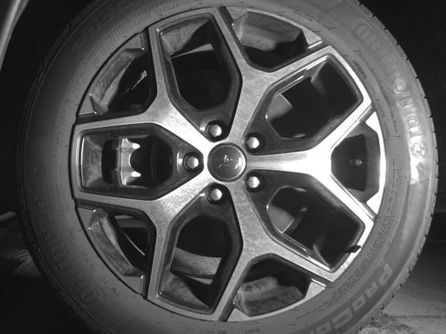 Used 2025 Jeep Compass Limited image 12