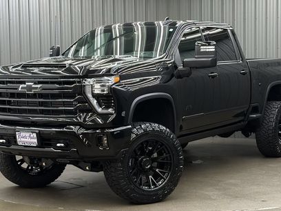 Used 2025 Chevrolet Silverado 2500 High Country w/ Midnight Edition
