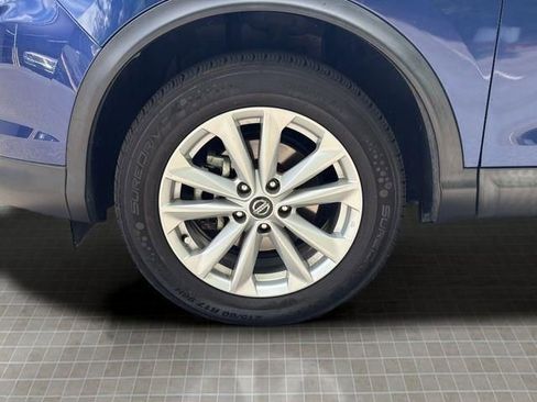 Used 2019 Nissan Rogue Sport SV AWD/4WD image 28