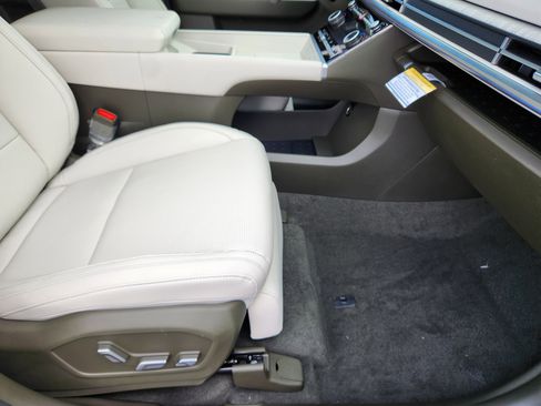 New 2025 Hyundai Santa Fe Calligraphy image 17