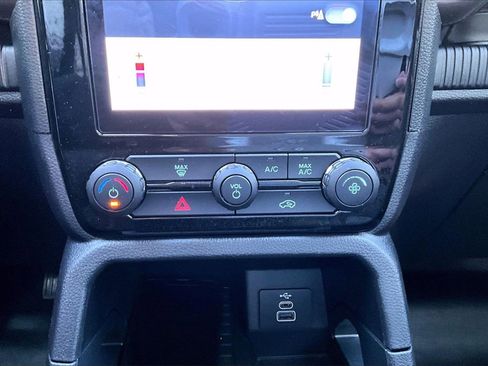 Used 2024 Ford Ranger XLT w/ Trailer Tow Package image 15