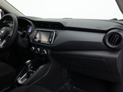 Used 2021 Nissan Kicks S FWD image 36