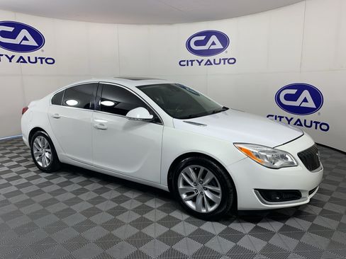 Used 2017 Buick Regal Premium w/ Driver Confidence Package #1 FWD image 1