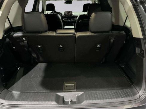 Used 2025 Honda Pilot EX-L image 47