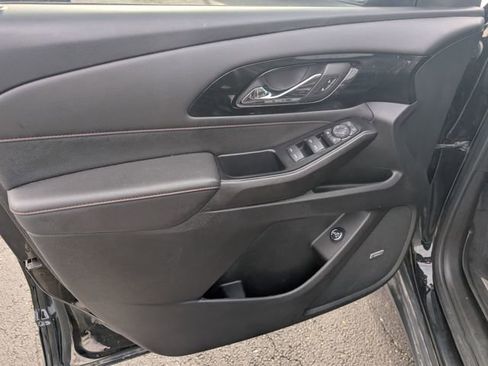 Used 2023 Chevrolet Traverse RS image 14