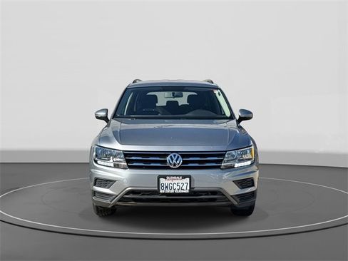 Used 2021 Volkswagen Tiguan S image 2
