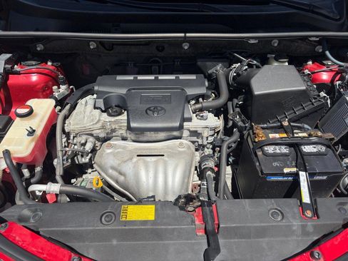 Used 2014 Toyota RAV4 XLE AWD/4WD image 28