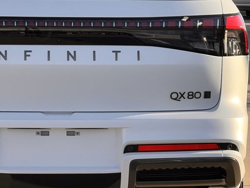 New 2026 INFINITI QX80 Autograph image 5