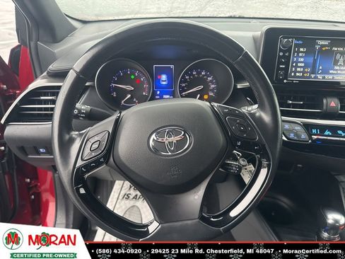 Used 2018 Toyota C-HR XLE image 14