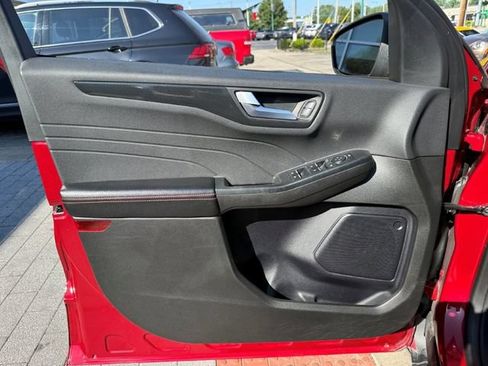 Used 2024 Ford Escape ST-Line AWD/4WD image 10