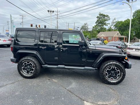 Used 2016 Jeep Wrangler Unlimited Rubicon AWD/4WD image 4