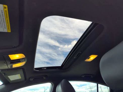 Used 2017 Hyundai Elantra Sport w/ Sport Premium Package 06 image 12