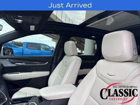 Used 2025 Cadillac XT5 Sportv w/ Technology Package image 15