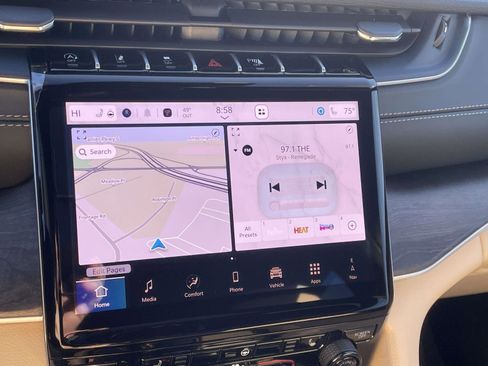New 2025 Jeep Grand Cherokee Limited AWD/4WD image 4