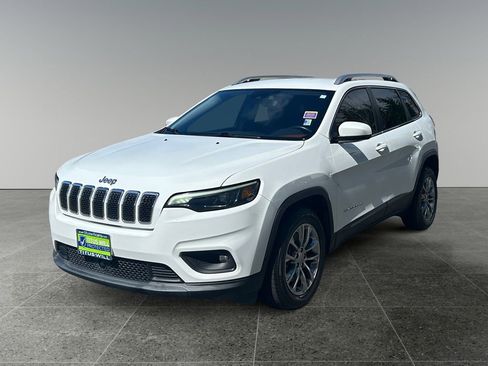 Used 2021 Jeep Cherokee Latitude Plus FWD image 3