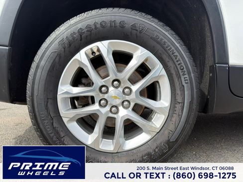 Used 2018 Chevrolet Traverse LT AWD/4WD image 29