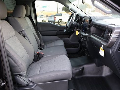 New 2025 Ford F150 XL w/ Equipment Group 103A High image 18
