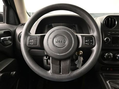 Used 2015 Jeep Patriot Sport FWD image 26
