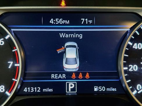 Used 2022 Nissan Sentra SV FWD image 19