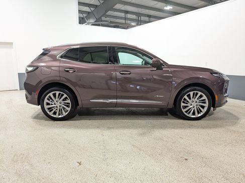 Used 2024 Buick Envision Avenir image 2