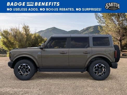 New 2025 Ford Bronco Outer Banks AWD/4WD image 4