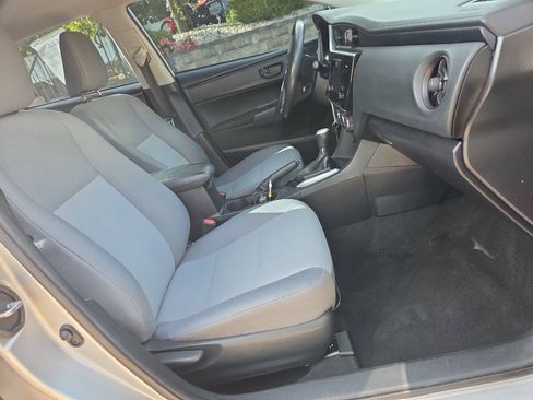 Used 2017 Toyota Corolla XLE FWD image 19