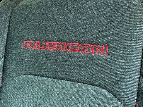 Used 2025 Jeep Wrangler Unlimited Rubicon w/ XTREMEE 35" Tire Package AWD/4WD image 13
