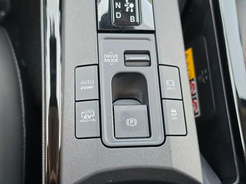 Used 2024 Toyota Prius Prime Premium w/ Advanced Technology Package FWD image 26