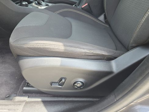 Used 2016 Jeep Cherokee Latitude w/ Comfort/Convenience Group AWD/4WD image 27