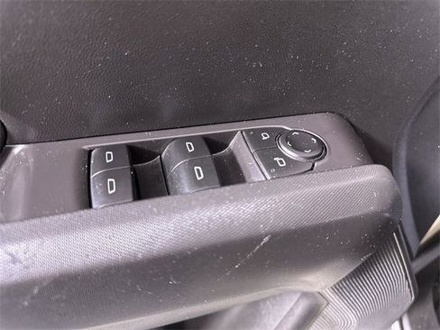 Used 2023 Chevrolet Colorado W/T image 24