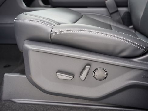 New 2025 Ford Expedition Platinum w/ Stealth Performance Package image 18