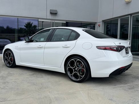 New 2026 Alfa Romeo Giulia w/ Driving Assist Package RWD image 5