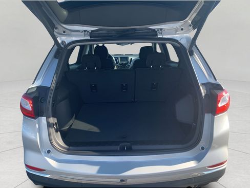 Used 2018 Chevrolet Equinox LT image 23