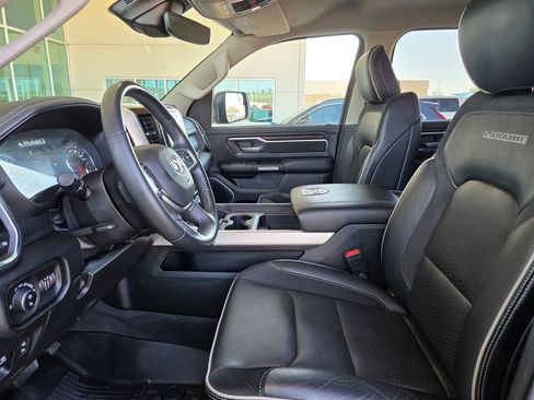 Used 2022 RAM 1500 Laramie AWD/4WD image 9