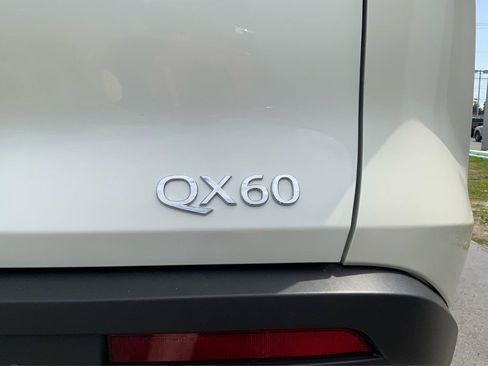 Used 2024 INFINITI QX60 Luxe AWD/4WD image 23