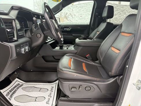 Used 2022 GMC Sierra 1500 AT4 w/ Technology Package AWD/4WD image 24
