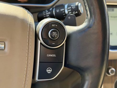 Used 2017 Land Rover Range Rover HSE AWD/4WD image 22