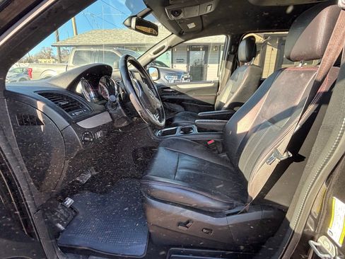 Used 2018 Dodge Grand Caravan GT image 11