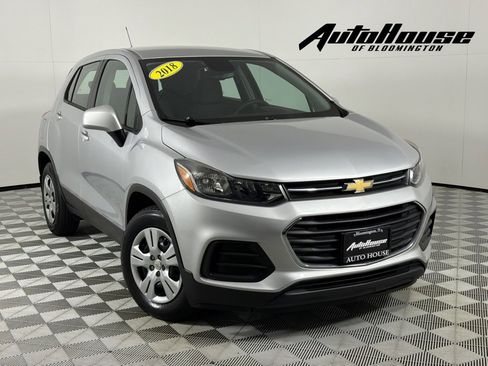 Used 2018 Chevrolet Trax LS w/ LPO, Protection Package FWD image 1