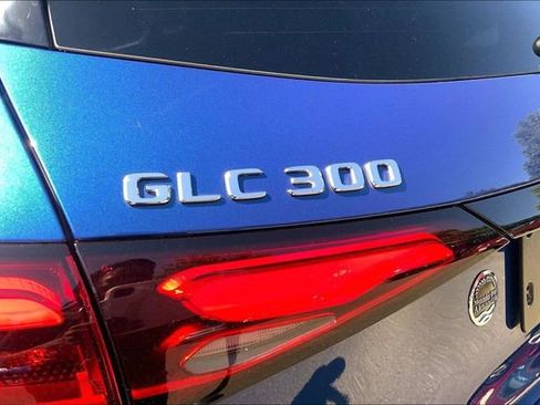 Used 2026 Mercedes-Benz GLC 300 4MATIC image 8