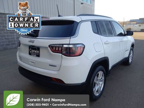 Used 2022 Jeep Compass Latitude image 3