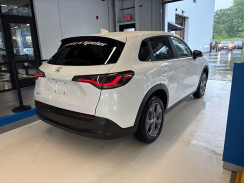 Certified 2026 Honda HR-V LX image 4