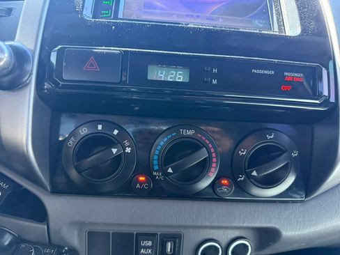 Used 2014 Toyota Tacoma PreRunner w/ TRD Sport Package RWD image 24