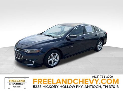 Used 2017 Chevrolet Malibu LS image 3