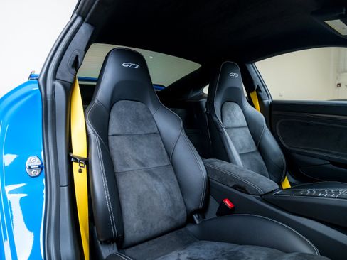 Used 2018 Porsche 911 GT3 RWD image 31