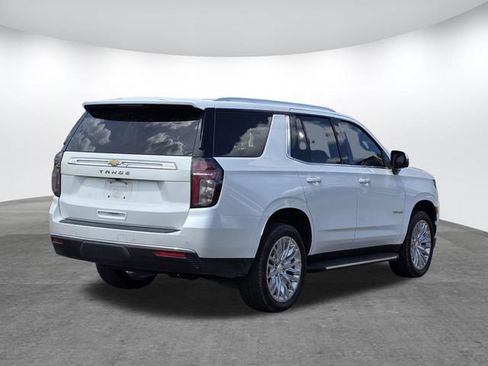 Used 2024 Chevrolet Tahoe LT w/ LT Signature Package AWD/4WD image 4