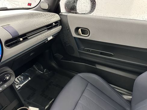 Certified 2025 MINI Cooper 2-Door Hardtop image 24