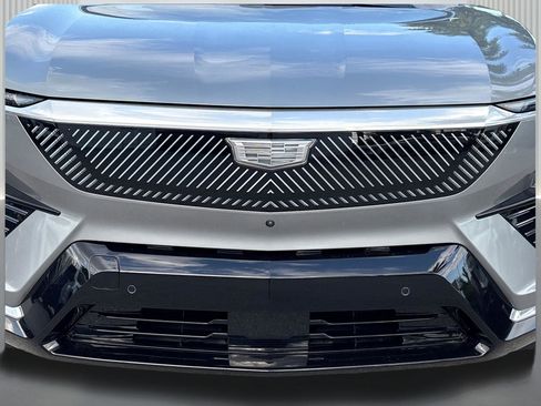 New 2026 Cadillac Optiq Luxury 1 image 12